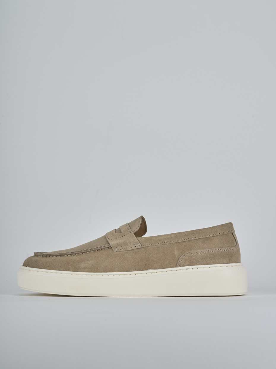 Mocassini camoscio beige