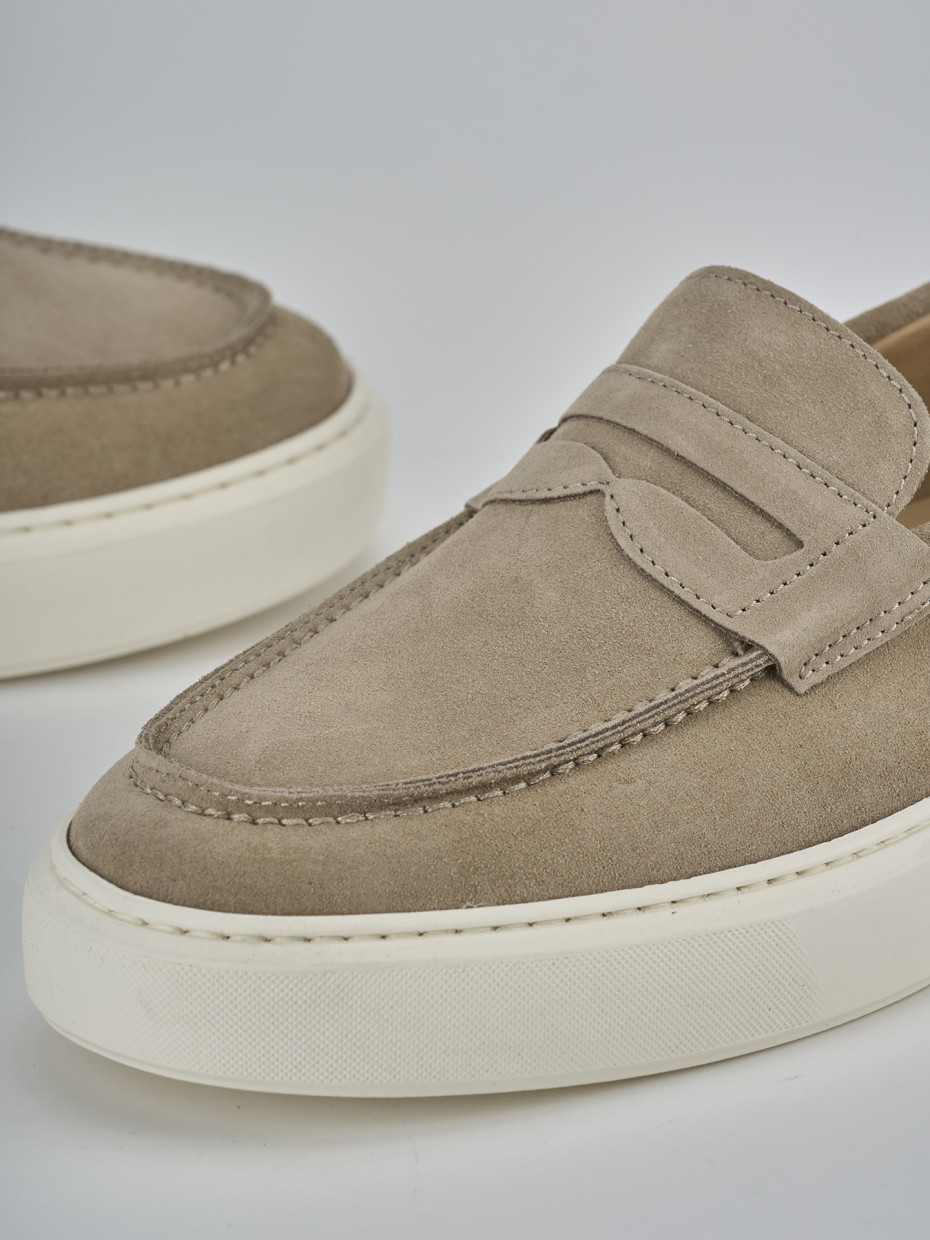 Mocassini camoscio beige