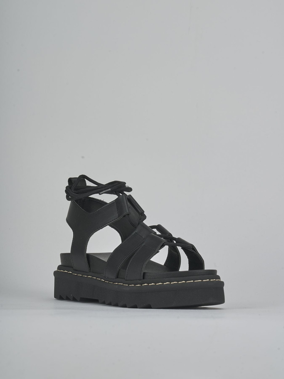 Sandalo tacco 1 cm nero pelle