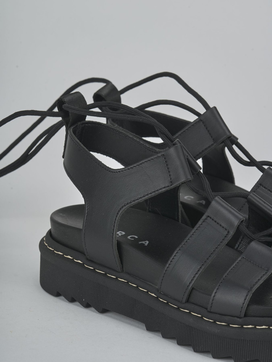 Sandalo tacco 1 cm nero pelle