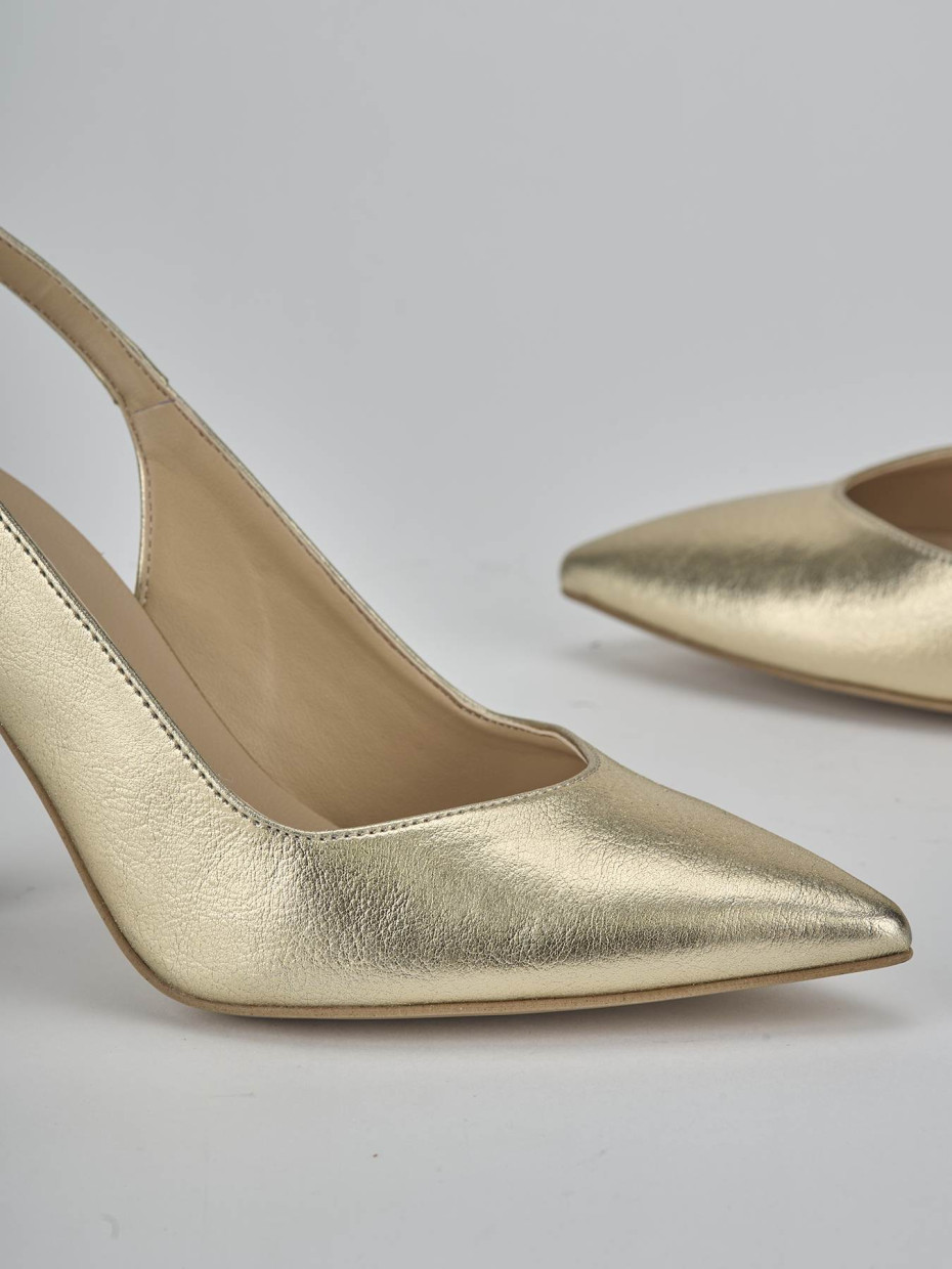 Décolleté e slingback tacco 9cm laminato oro