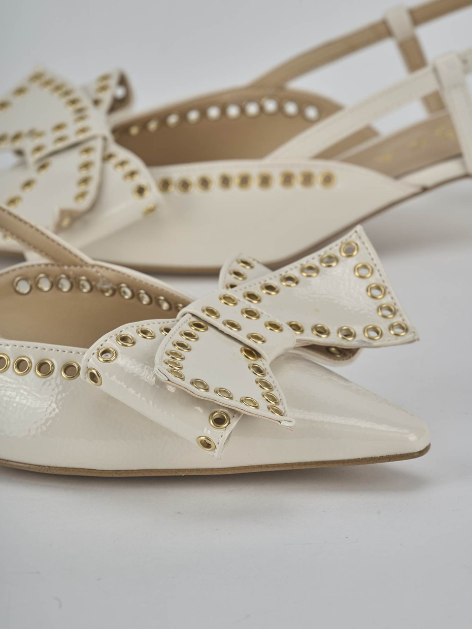 Décolleté e slingback tacco 4cm vernice bianco