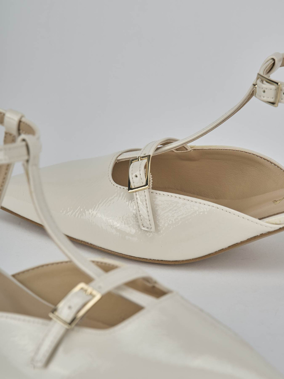 Décolleté e slingback tacco 4cm vernice bianco