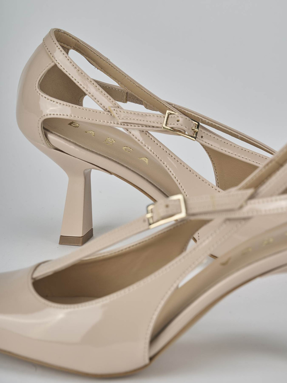 Décolleté e slingback tacco 7cm vernice beige