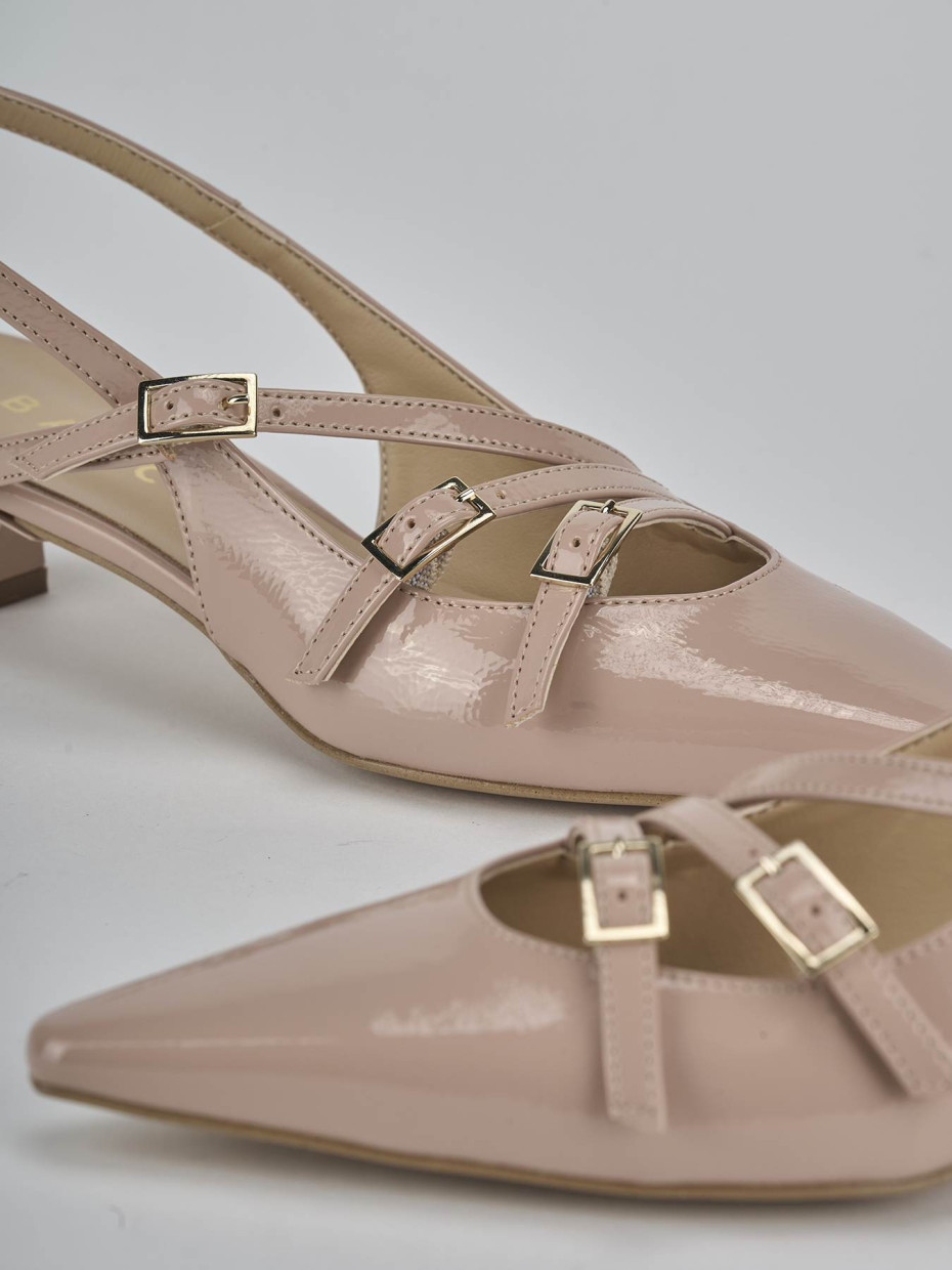 Décolleté e slingback tacco 4cm vernice beige