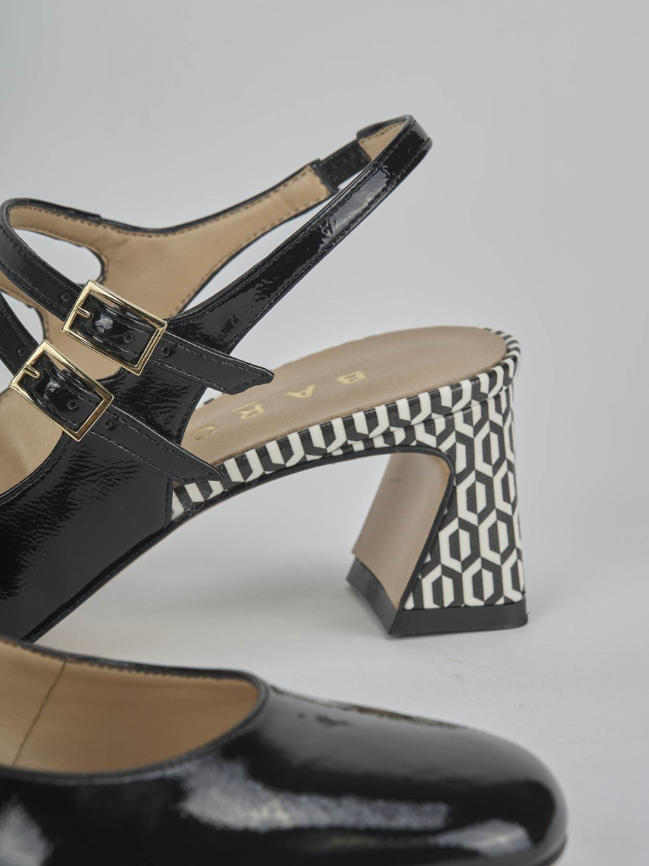 Décolleté e slingback tacco 5cm vernice nero