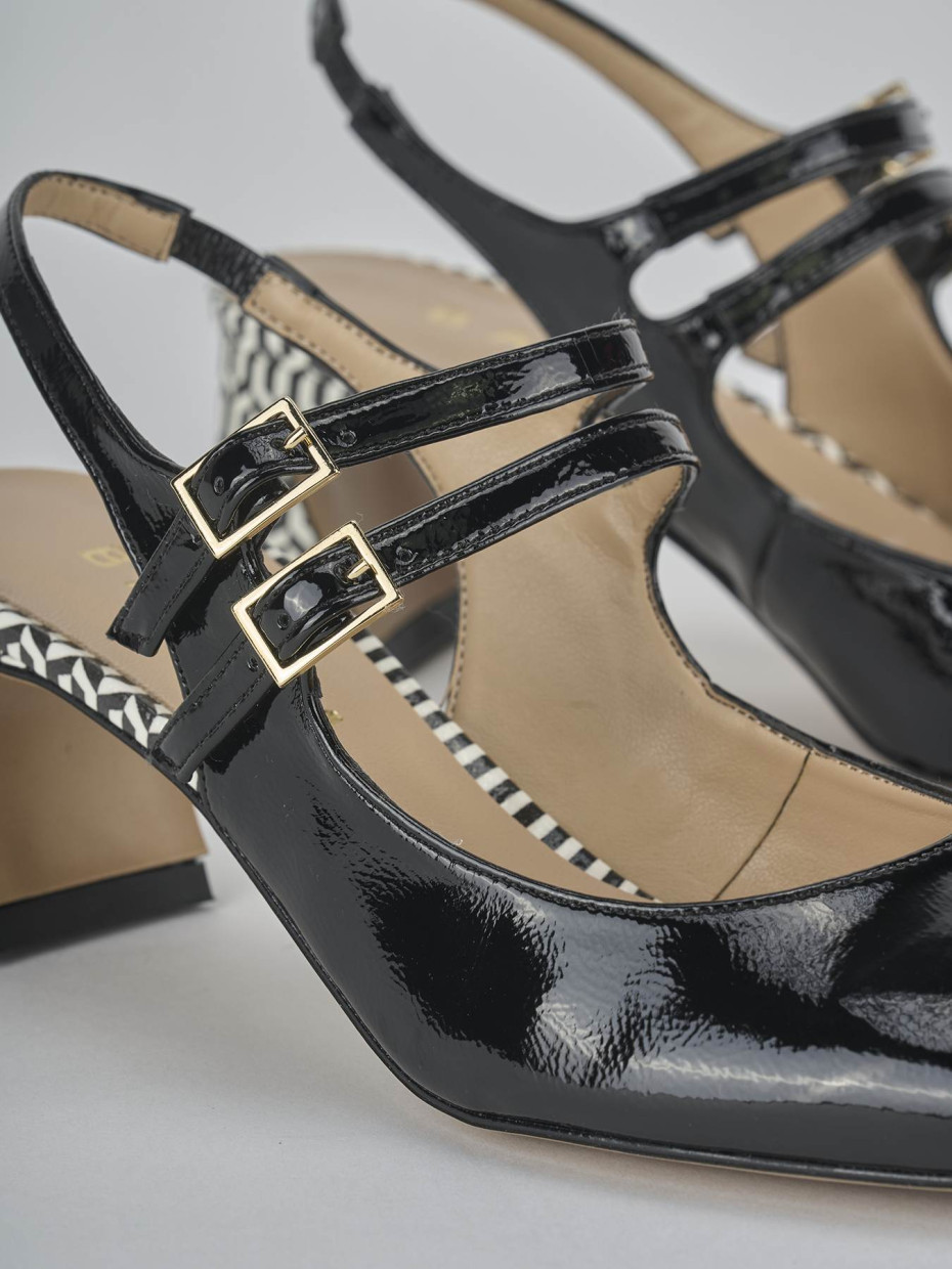 Décolleté e slingback tacco 5cm vernice nero