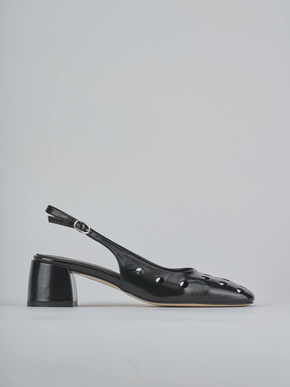 Décolleté e slingback tacco 5cm vernice nero