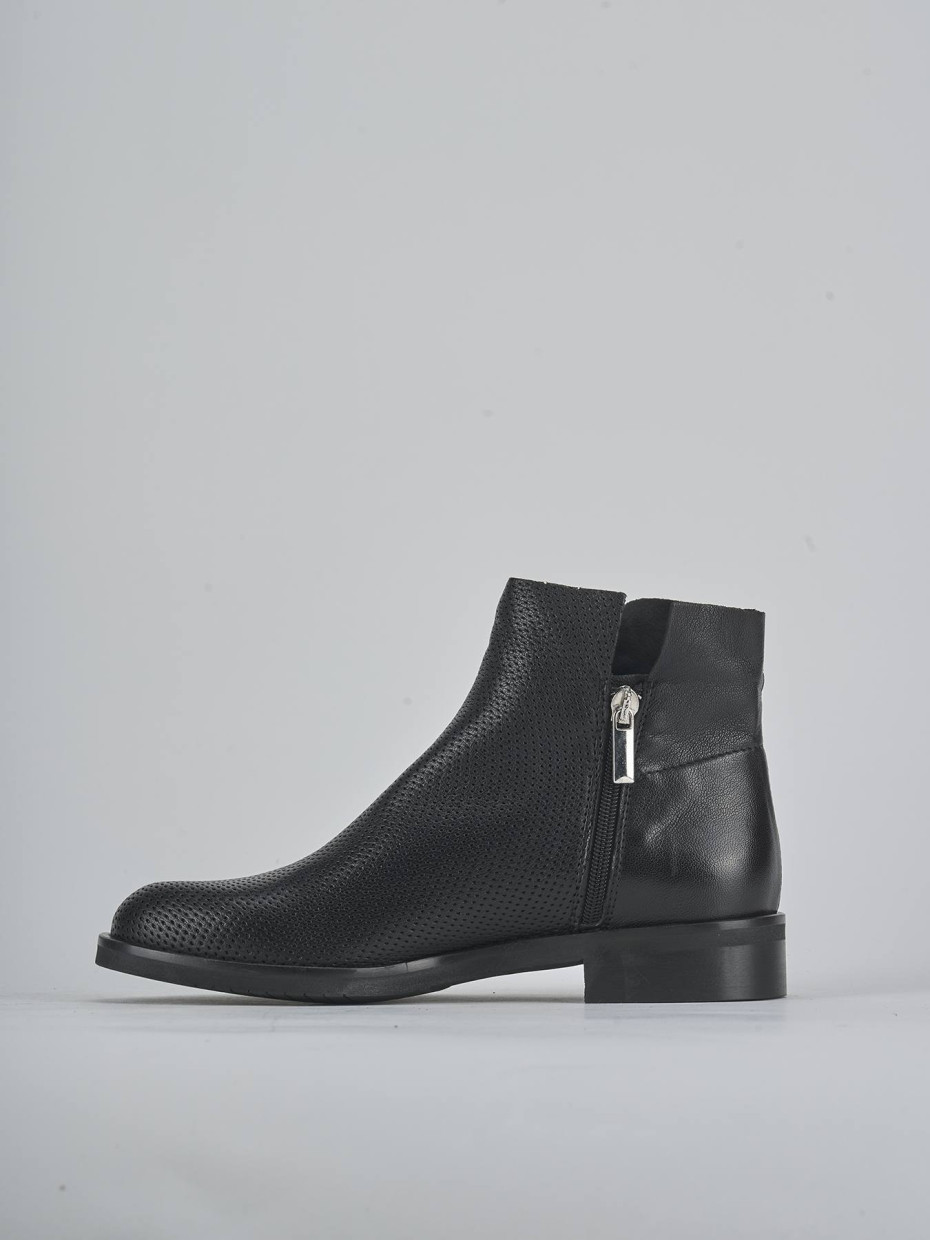 Stivaletti tacco 4cm pelle nero