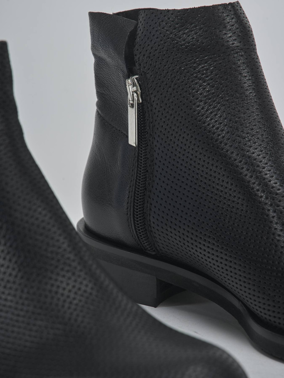 Stivaletti tacco 4cm pelle nero