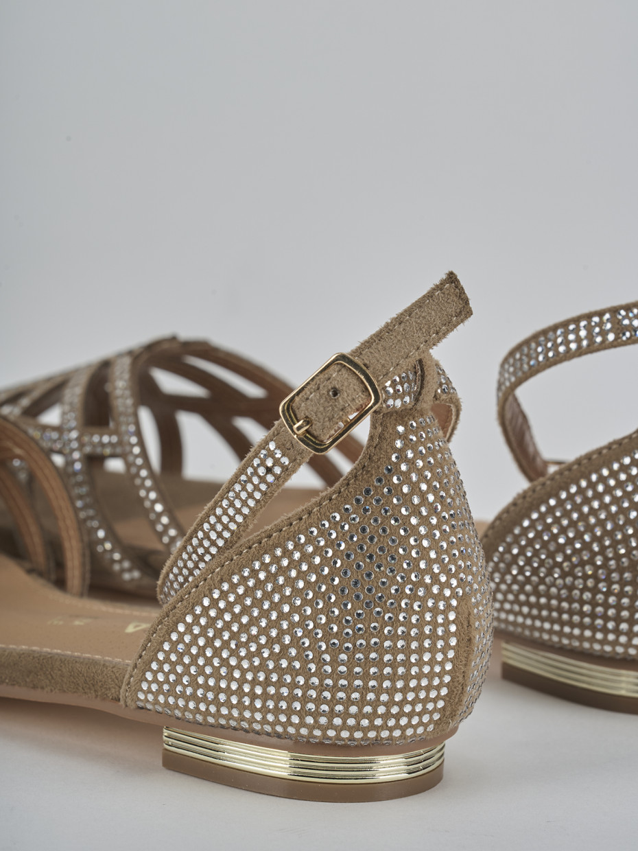 Sandali tacco 2cm cam. sosten beige