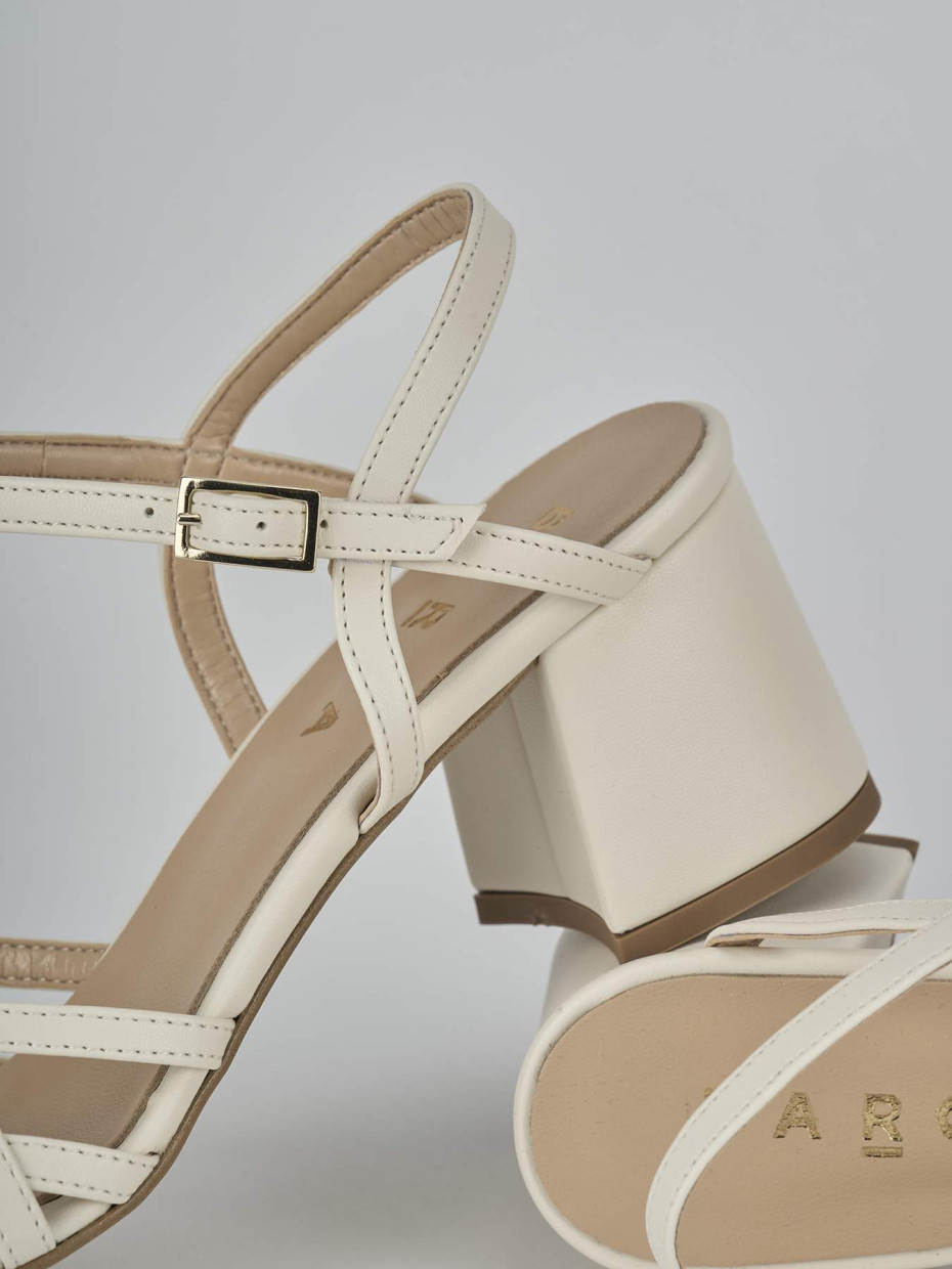 Sandali tacco 5cm pelle beige