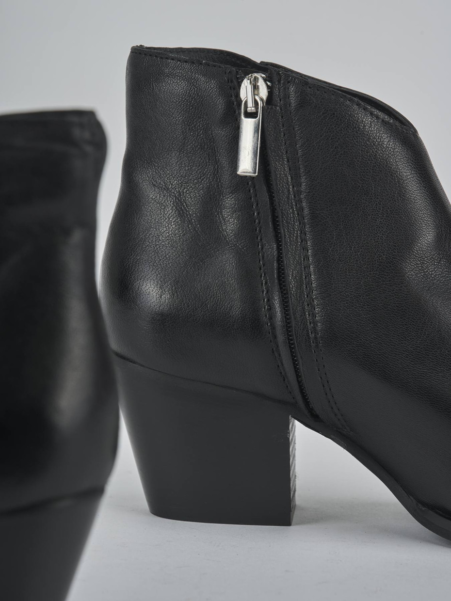 Stivaletti tacco 6cm pelle nero