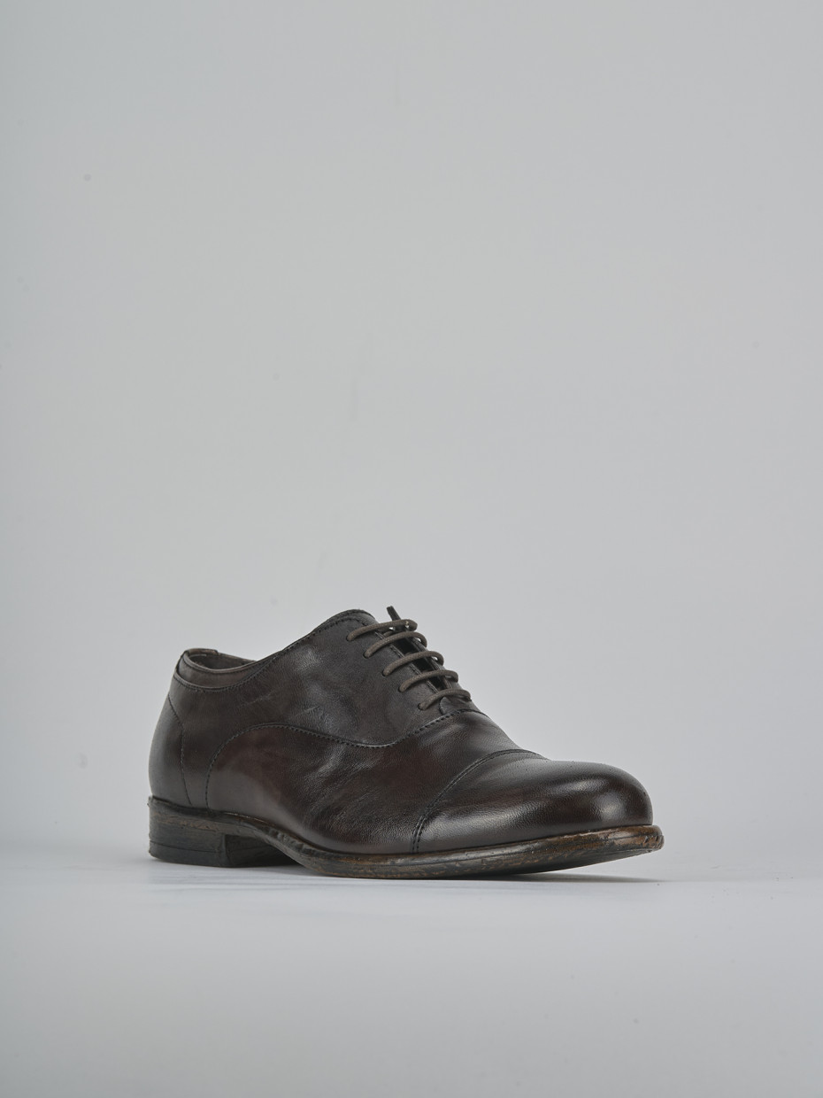 Stringate pelle testa