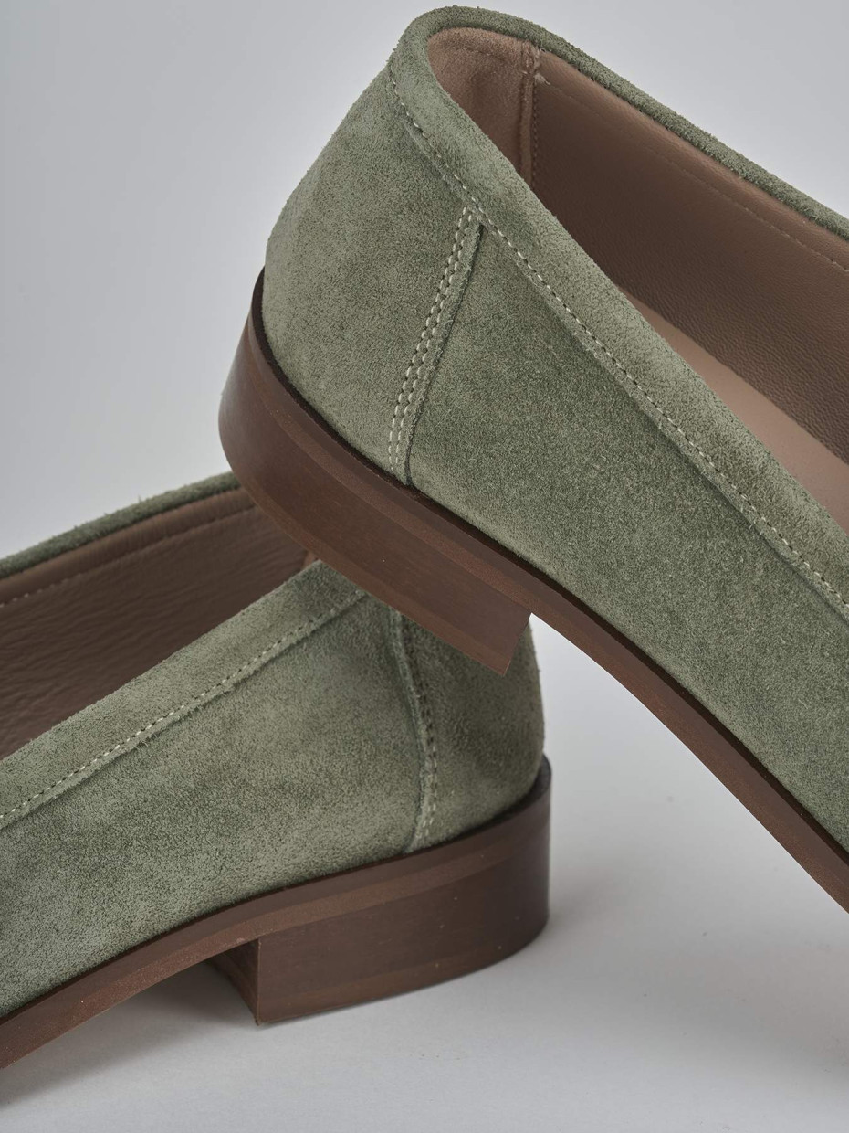 Mocassini tacco 1cm camoscio verde