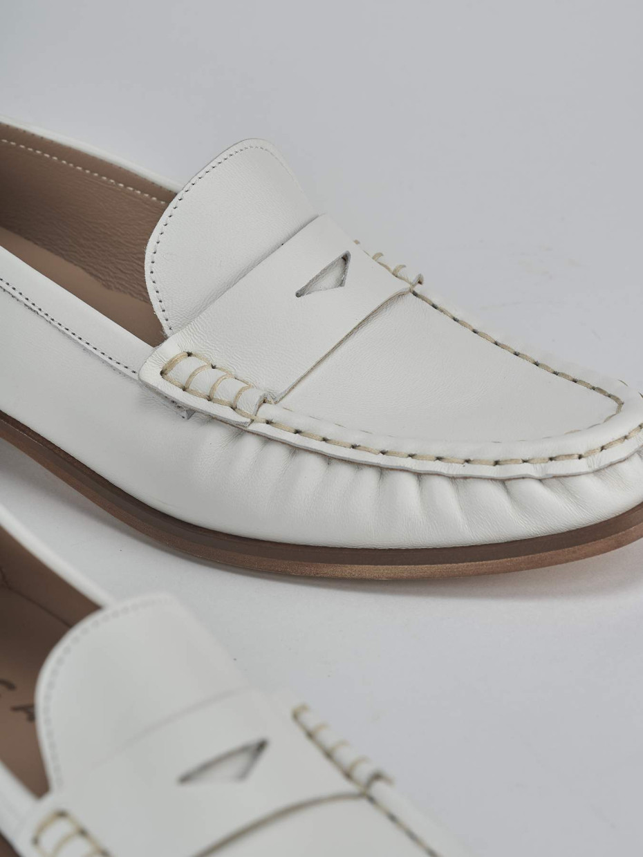 Mocassini tacco 1cm pelle bianco