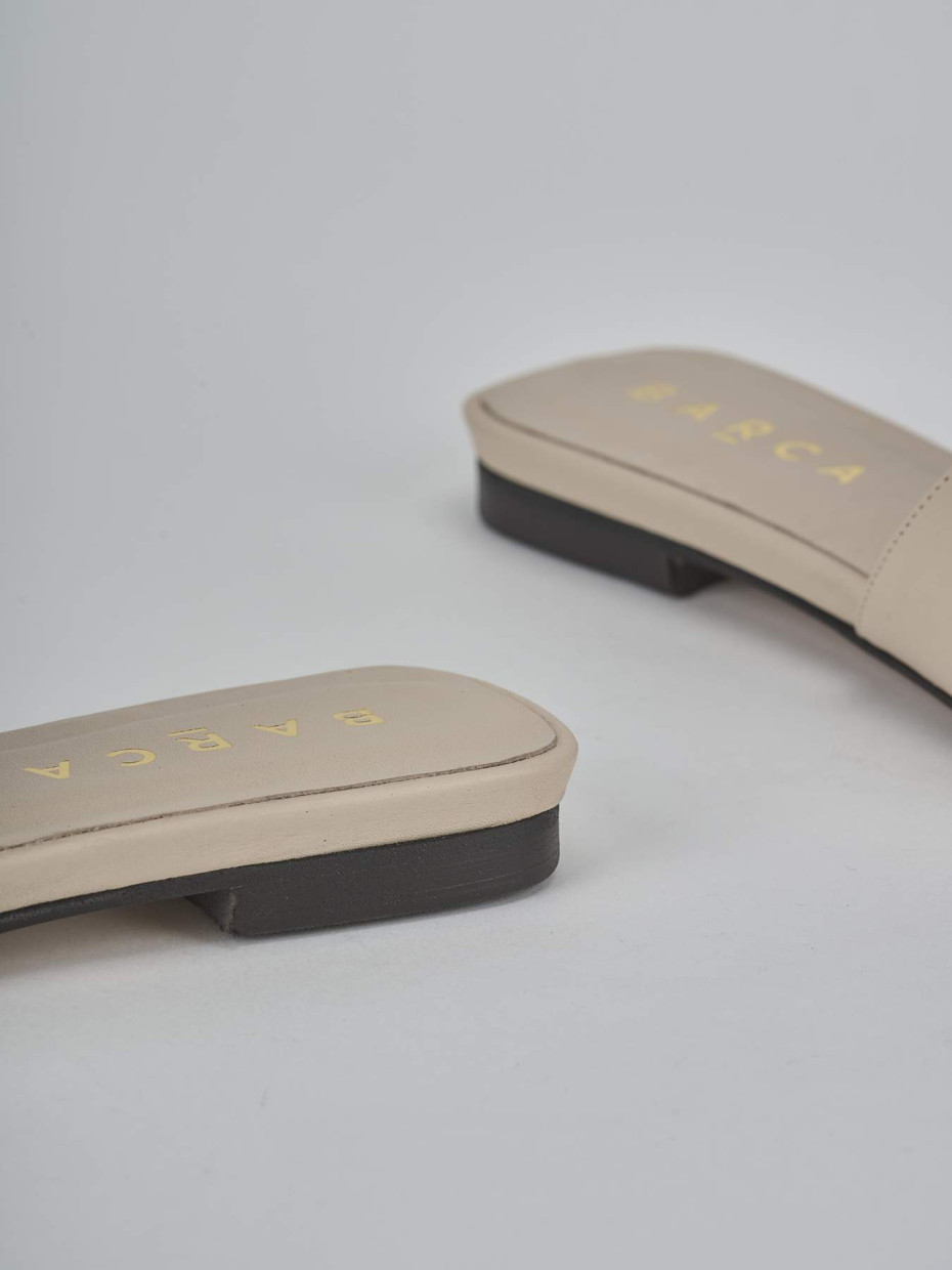 Ciabatte tacco 1cm pelle beige