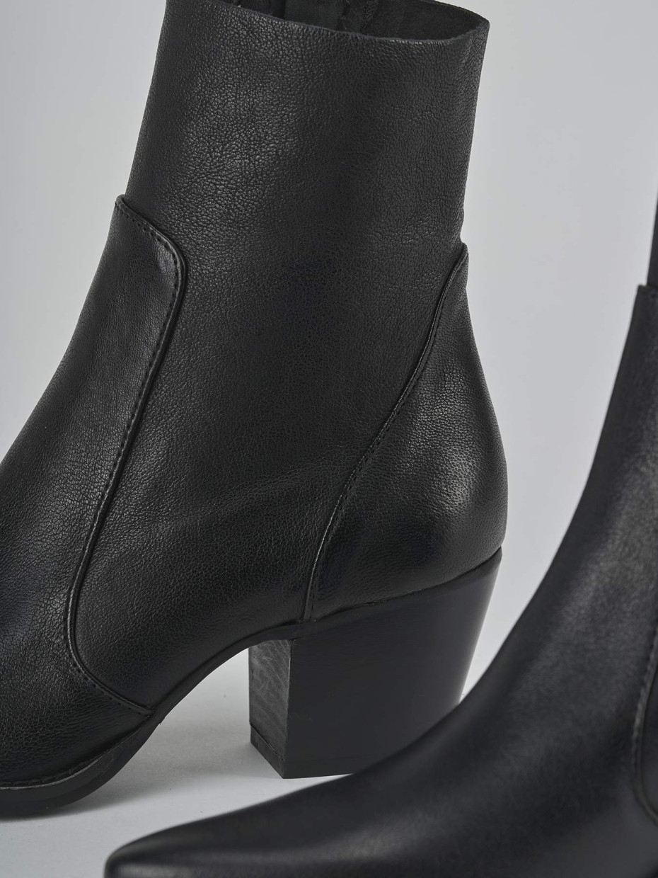 Stivaletti tacco 7cm pelle nero