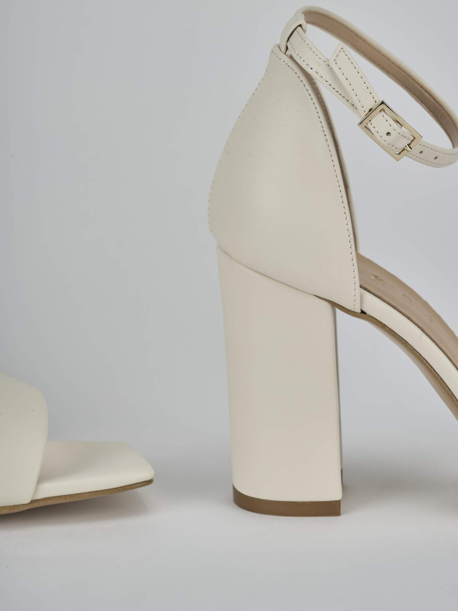Sandali tacco 9cm pelle beige