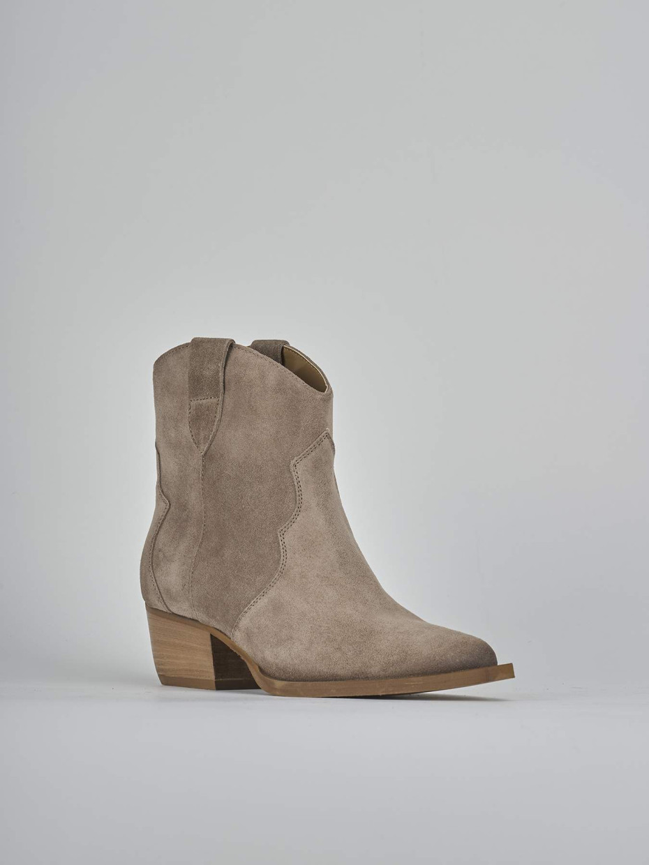 Stivaletti tacco 5cm camoscio beige