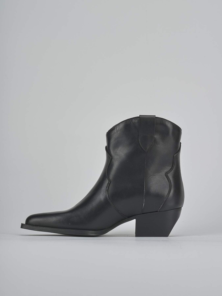 Stivaletti tacco 5cm pelle nero