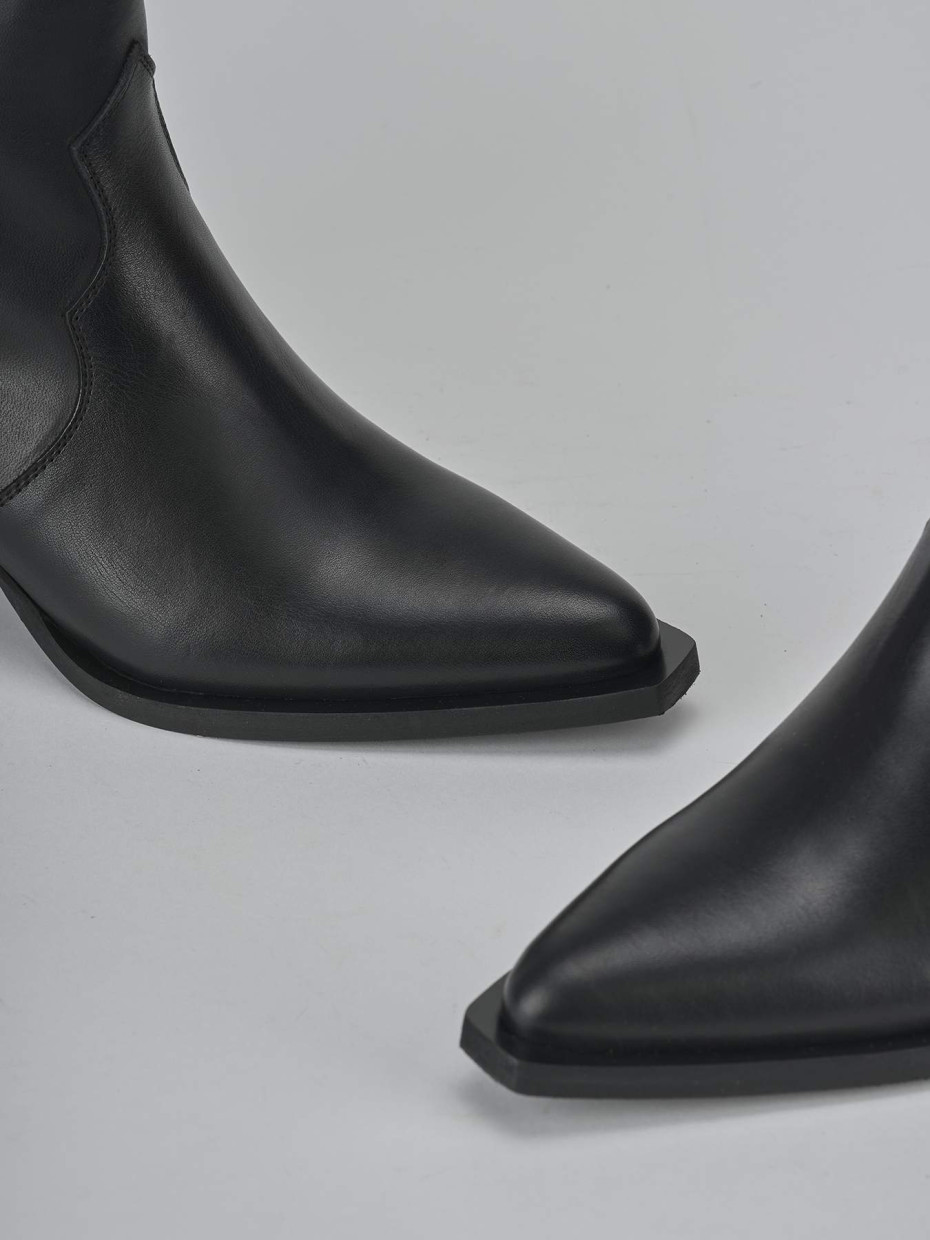Stivaletti tacco 5cm pelle nero