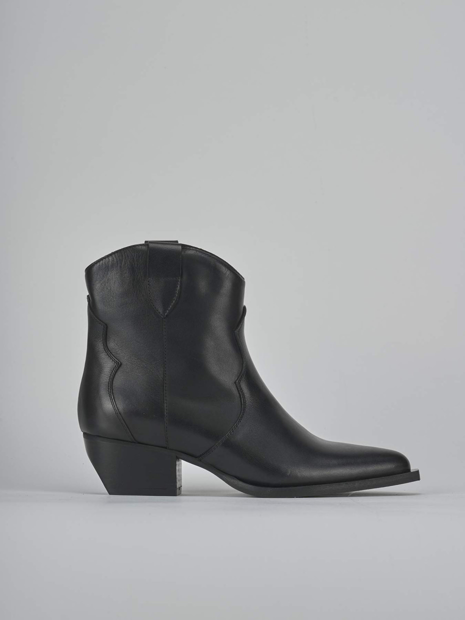 Stivaletti tacco 5cm pelle nero