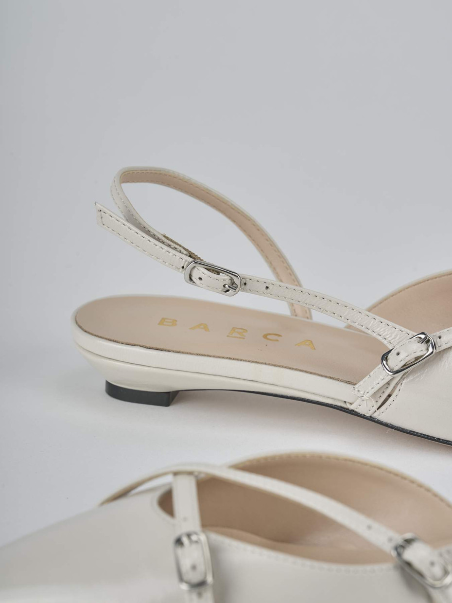Ballerine tacco 2cm vernice beige