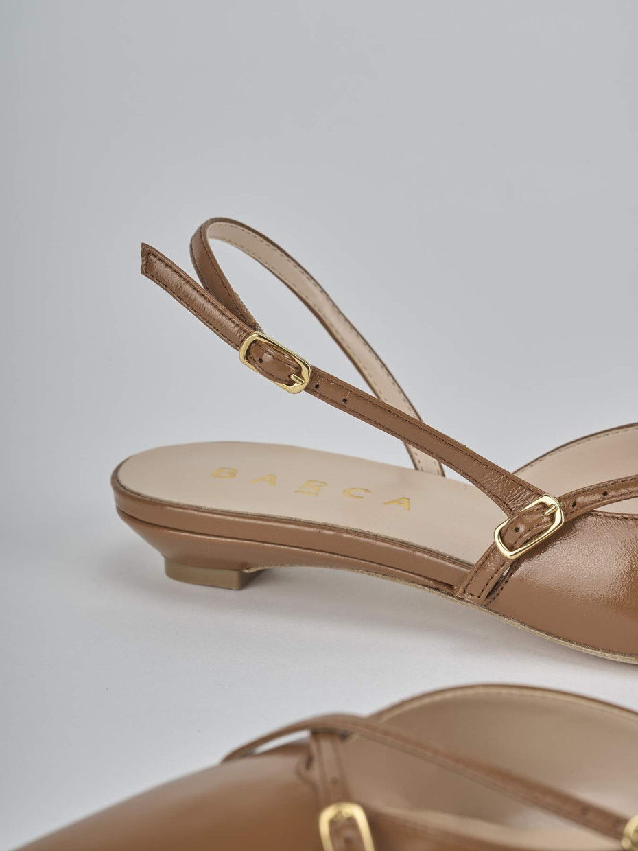 Ballerine tacco 2cm vernice marrone