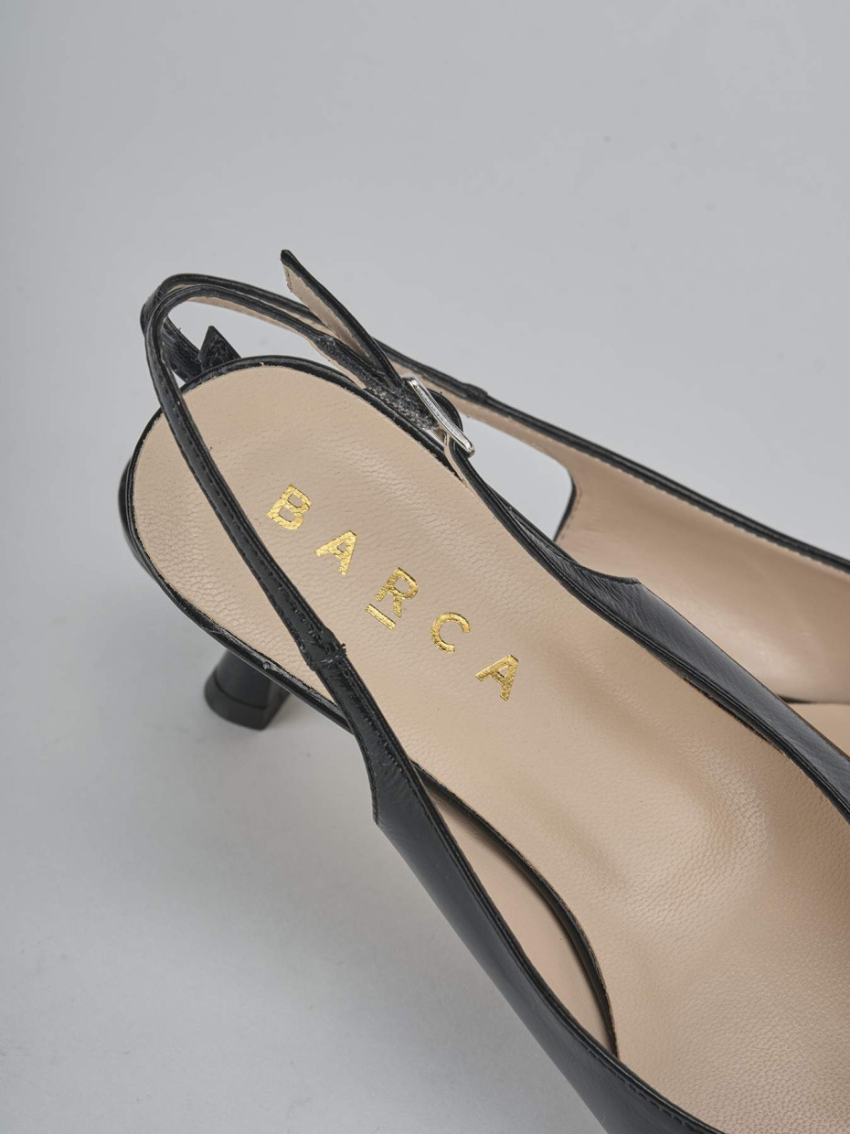 Décolleté e slingback tacco 5cm vernice nero
