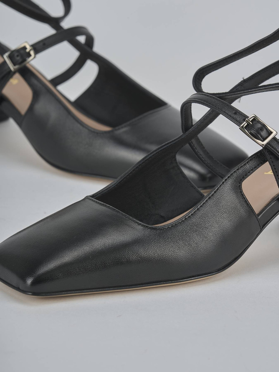 Décolleté e slingback tacco 5cm pelle nero