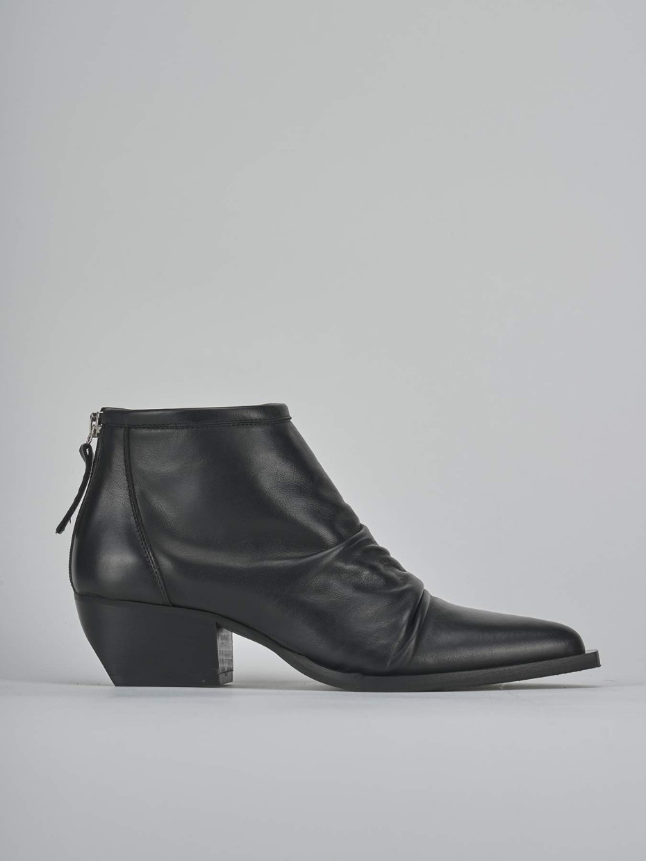 Stivaletti tacco 5cm pelle nero