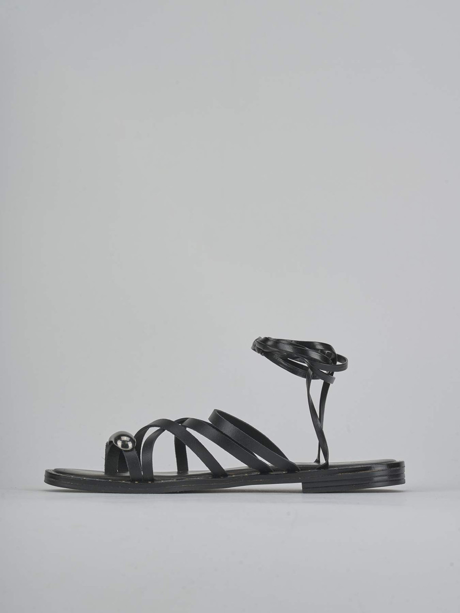 Sandalo tacco 1 cm nero pelle
