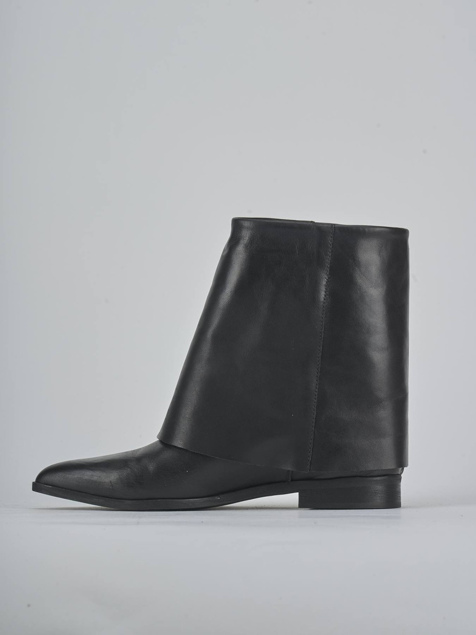 Stivaletti tacco 1cm pelle nero