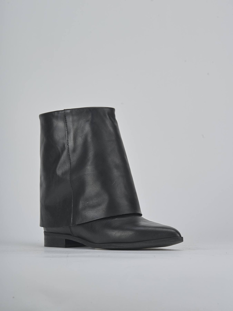Stivaletti tacco 1cm pelle nero