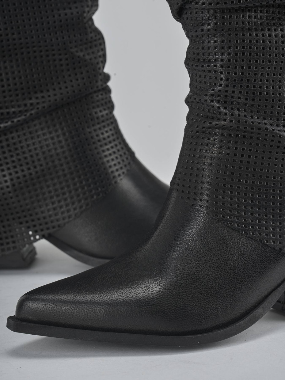 Stivali tacco 7cm pelle nero