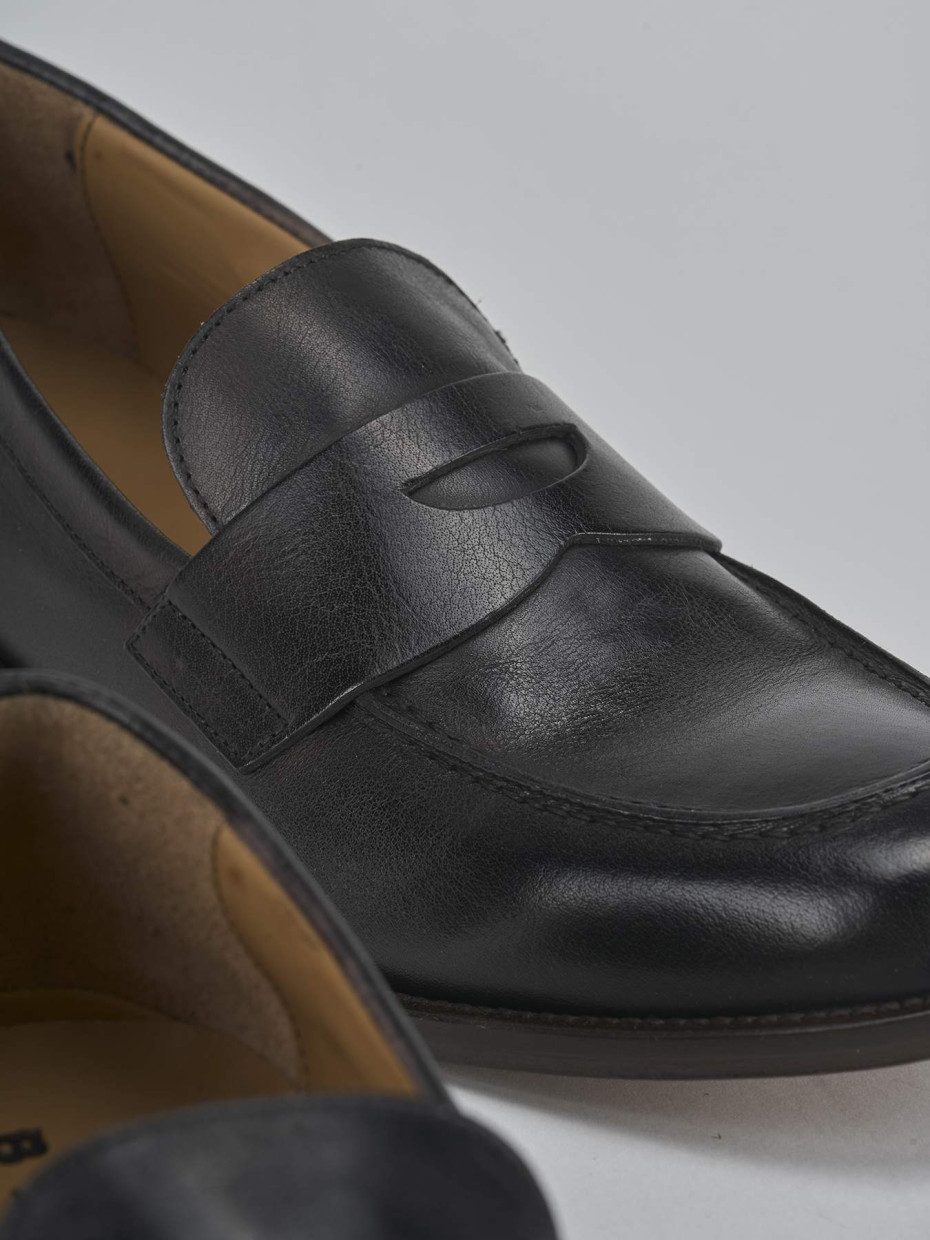 Mocassini tacco 1cm pelle nero