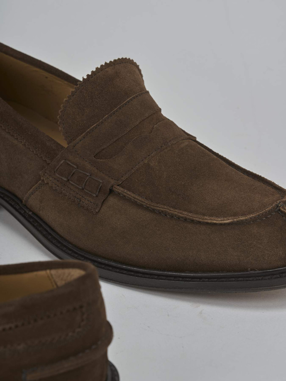 Mocassini tacco 1cm camoscio marrone