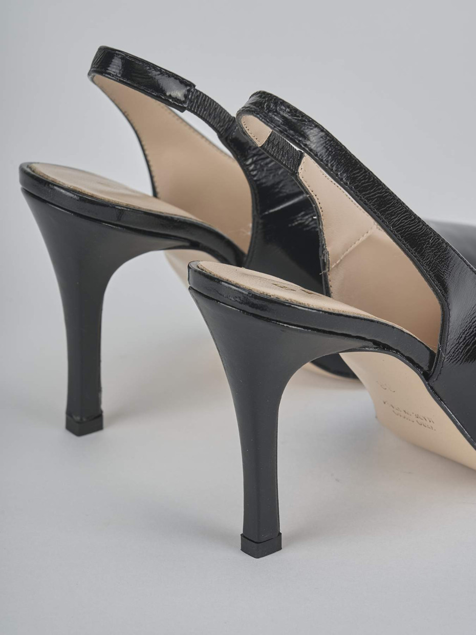 Décolleté e slingback tacco 9cm vernice nero