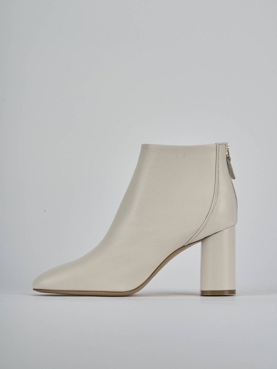 Stivaletti tacco 9cm pelle beige