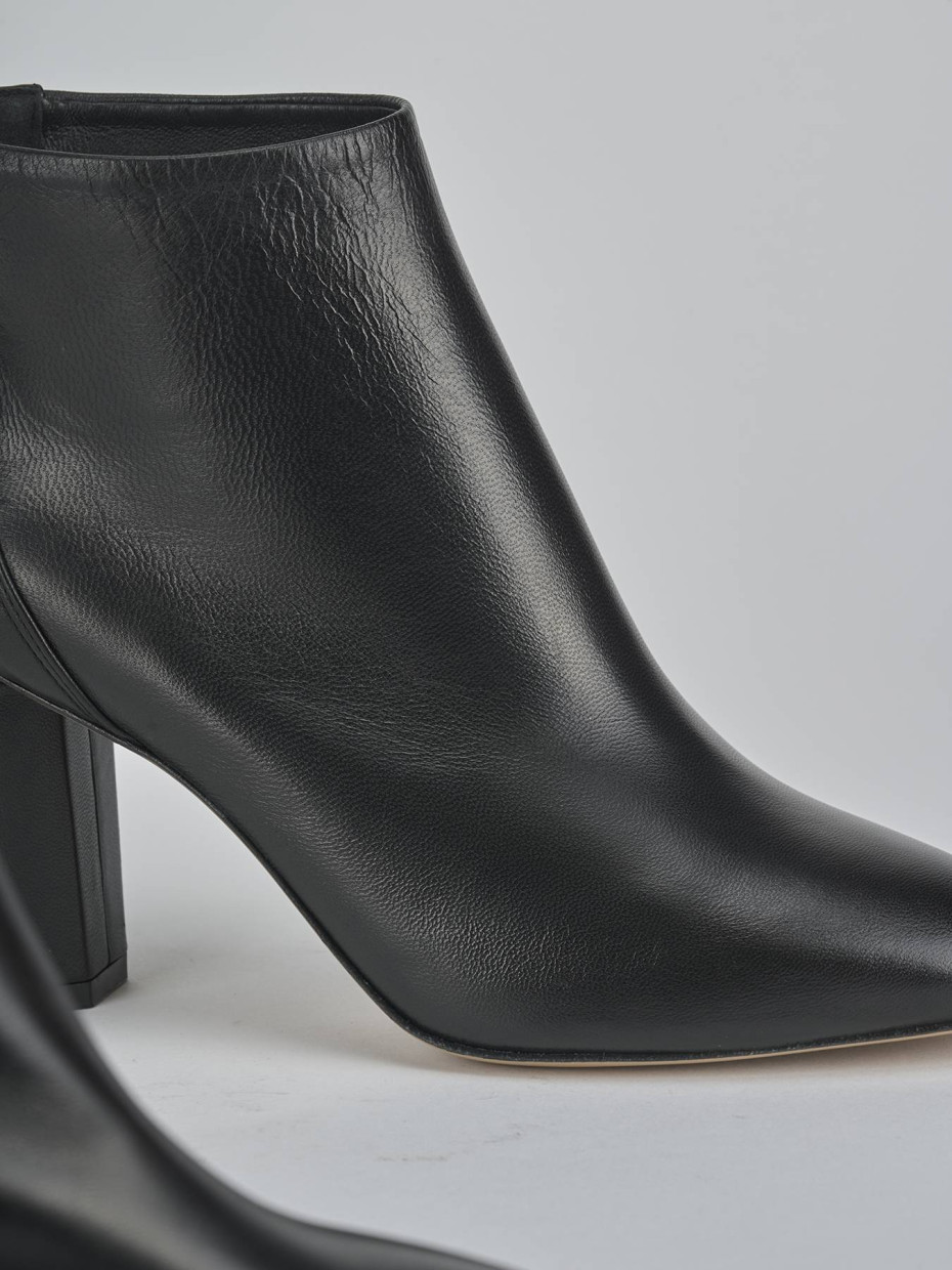 Stivaletti tacco 9cm pelle nero