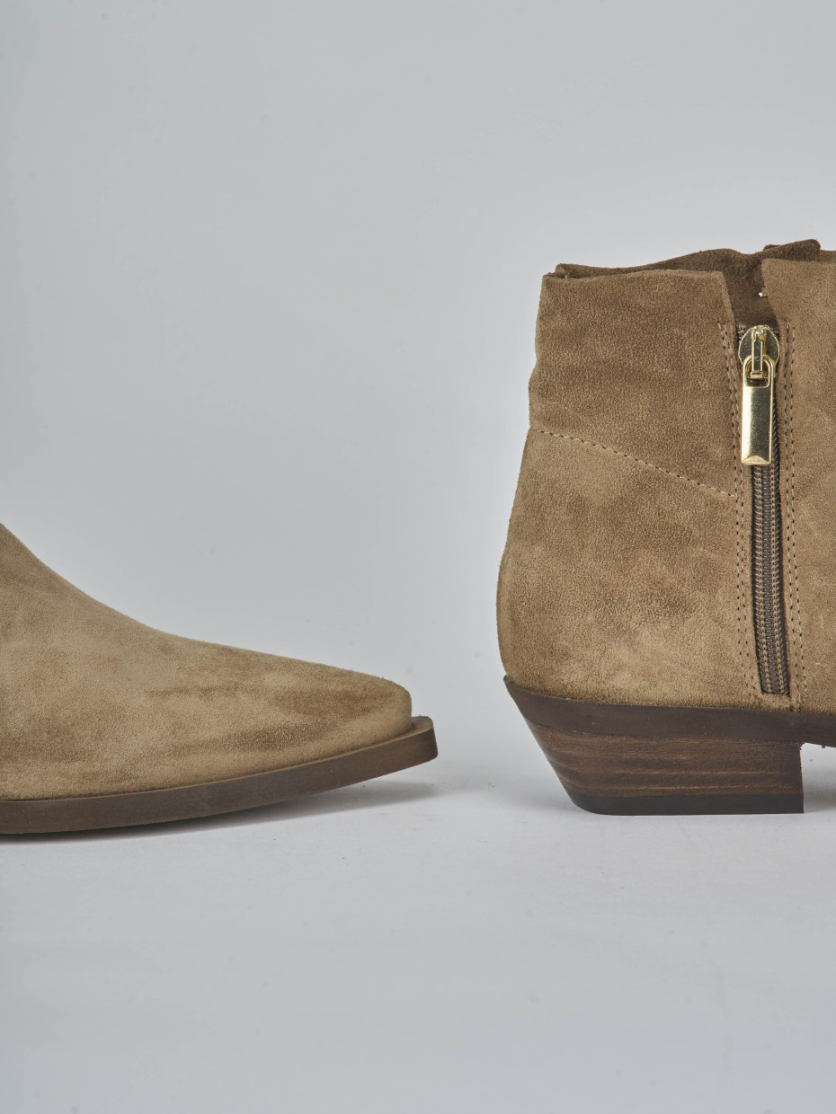 Stivaletti tacco 3cm camoscio marrone