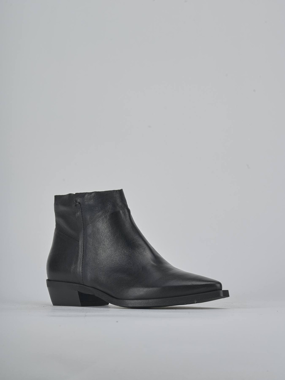 Stivaletti tacco 3cm pelle nero