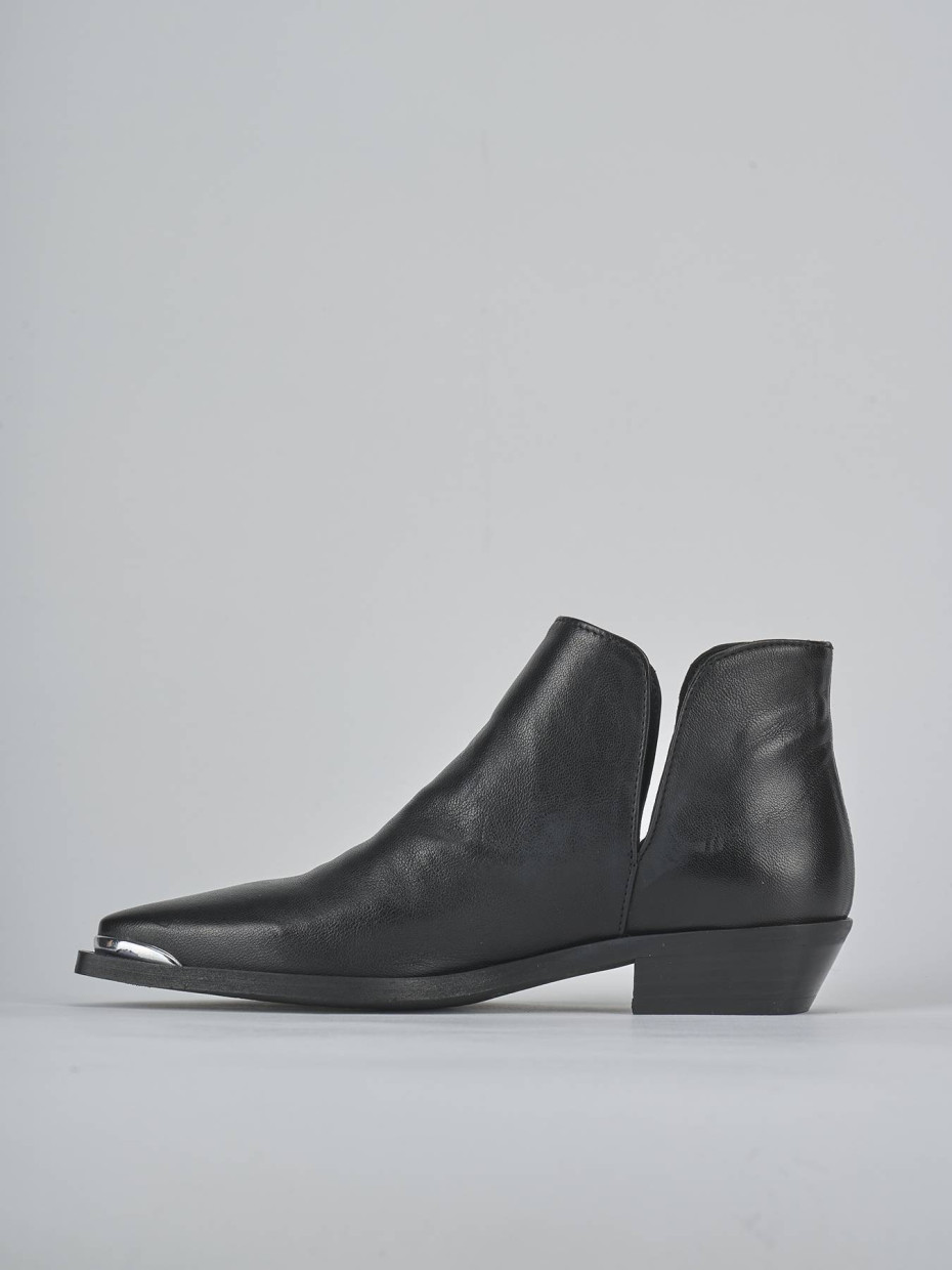 Stivaletti tacco 3cm pelle nero