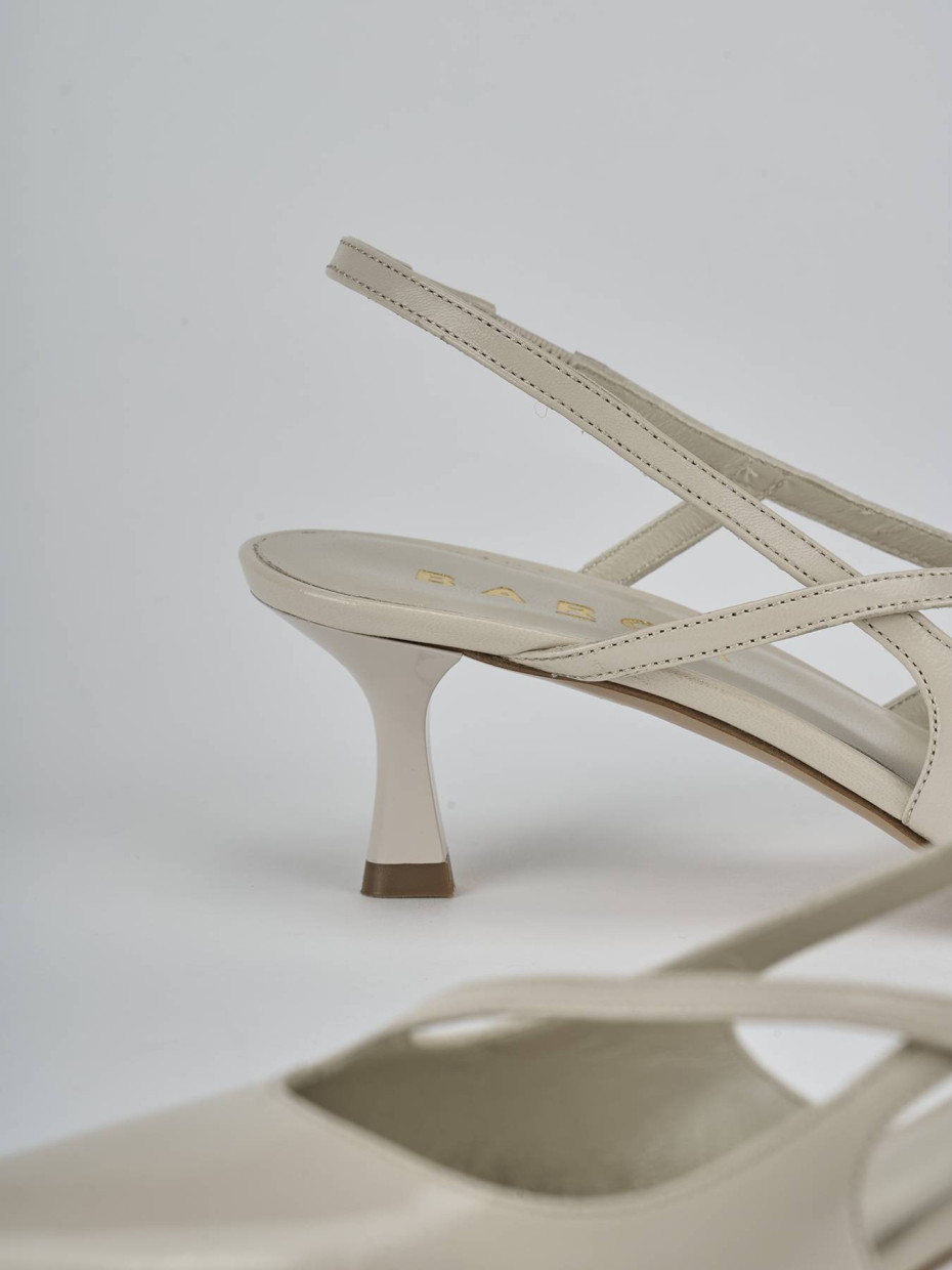 Décolleté e slingback tacco 5cm pelle beige