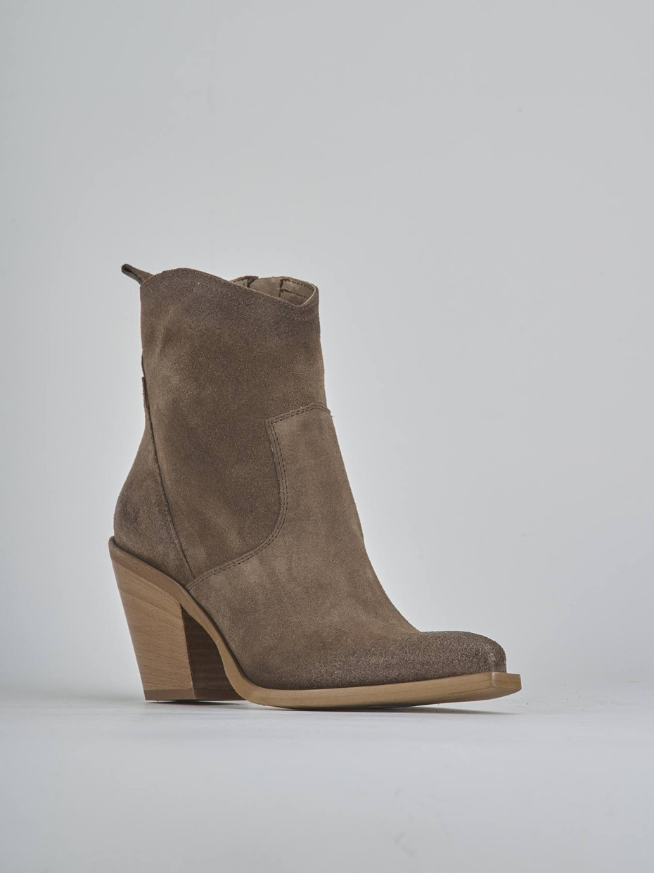 Stivaletti tacco 7cm camoscio beige