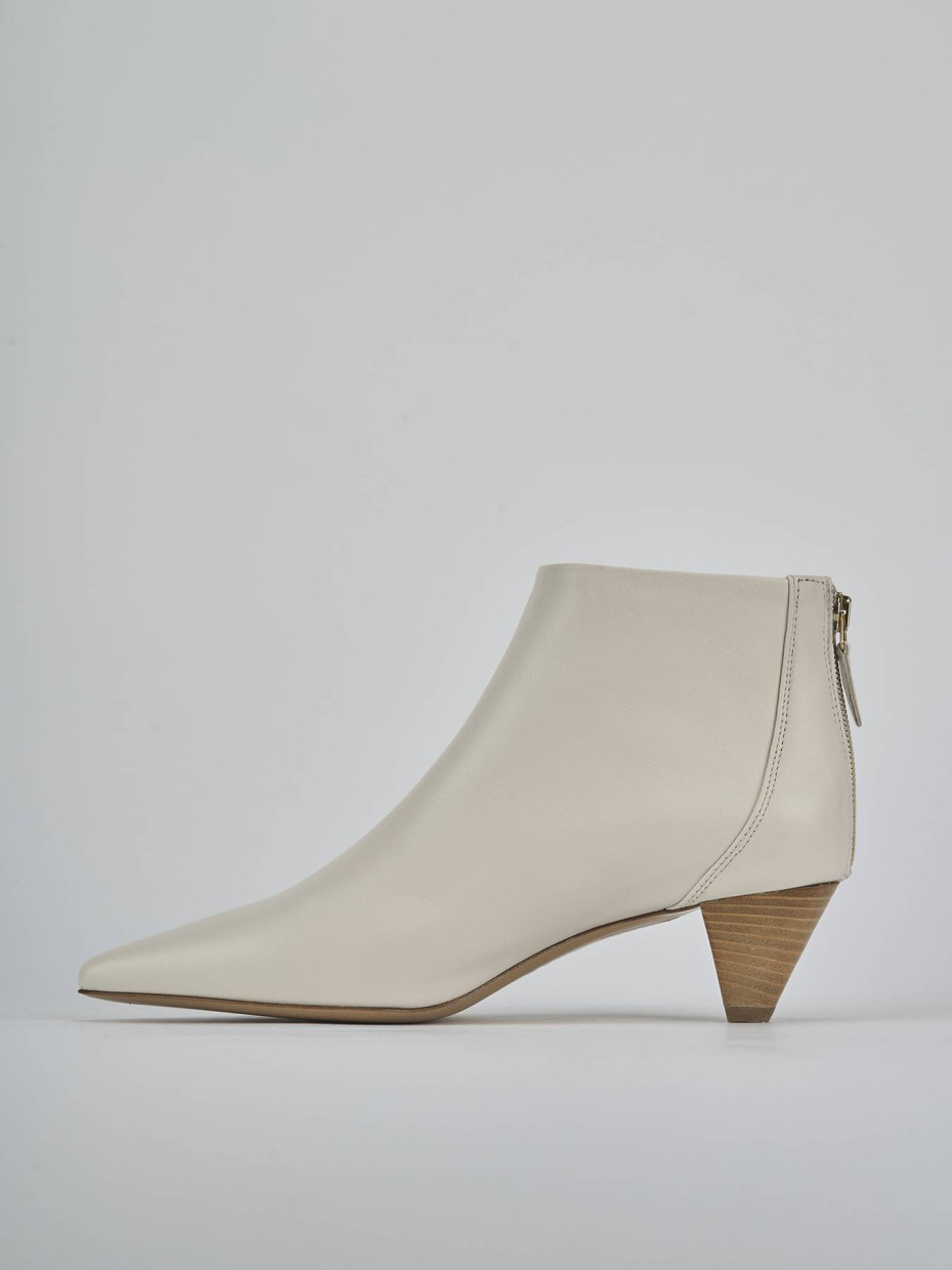 Stivaletti tacco 5cm pelle beige