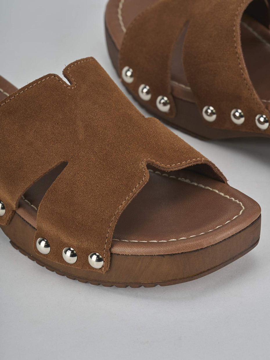 Ciabatte tacco 5cm camoscio marrone