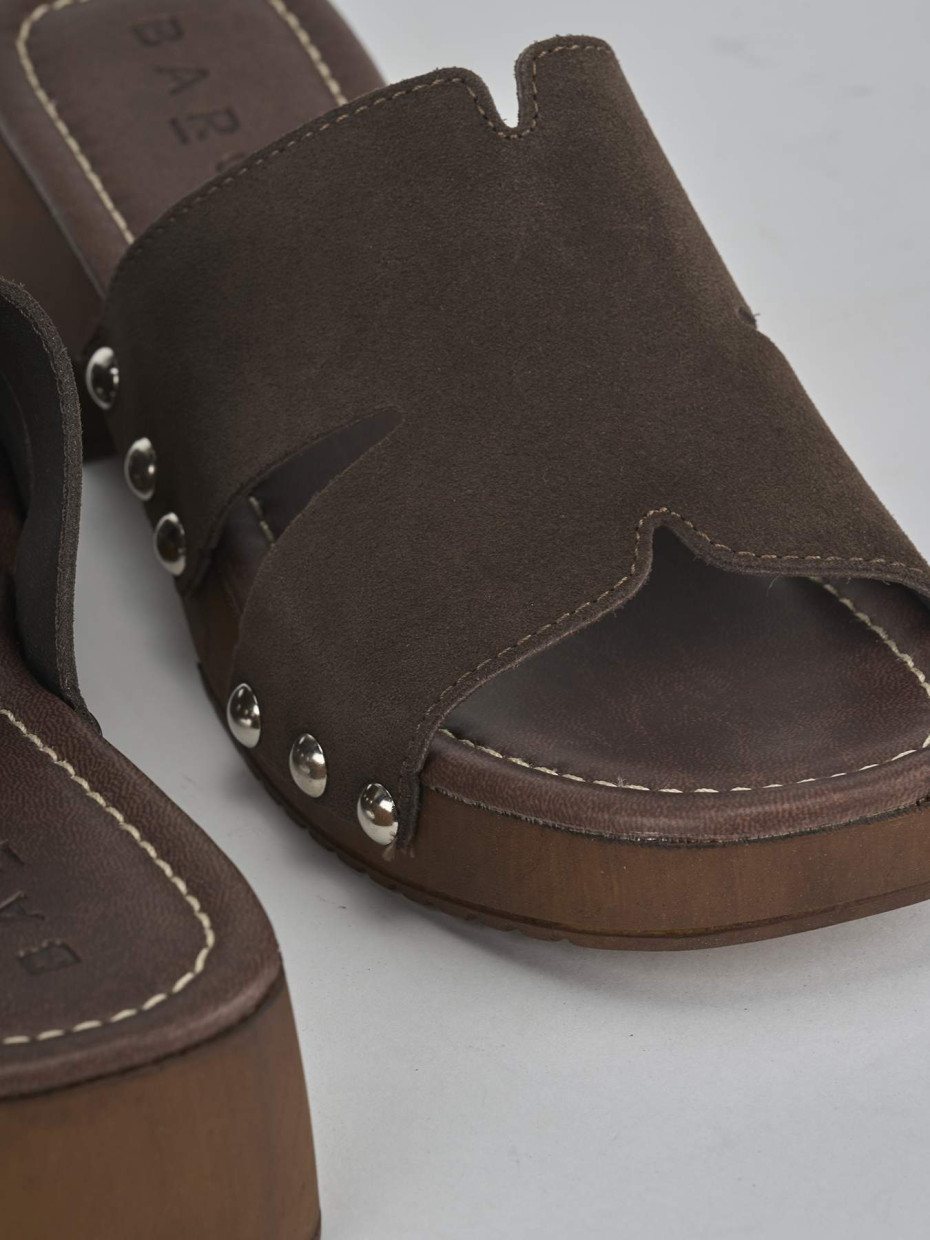 Ciabatte tacco 3cm camoscio testa