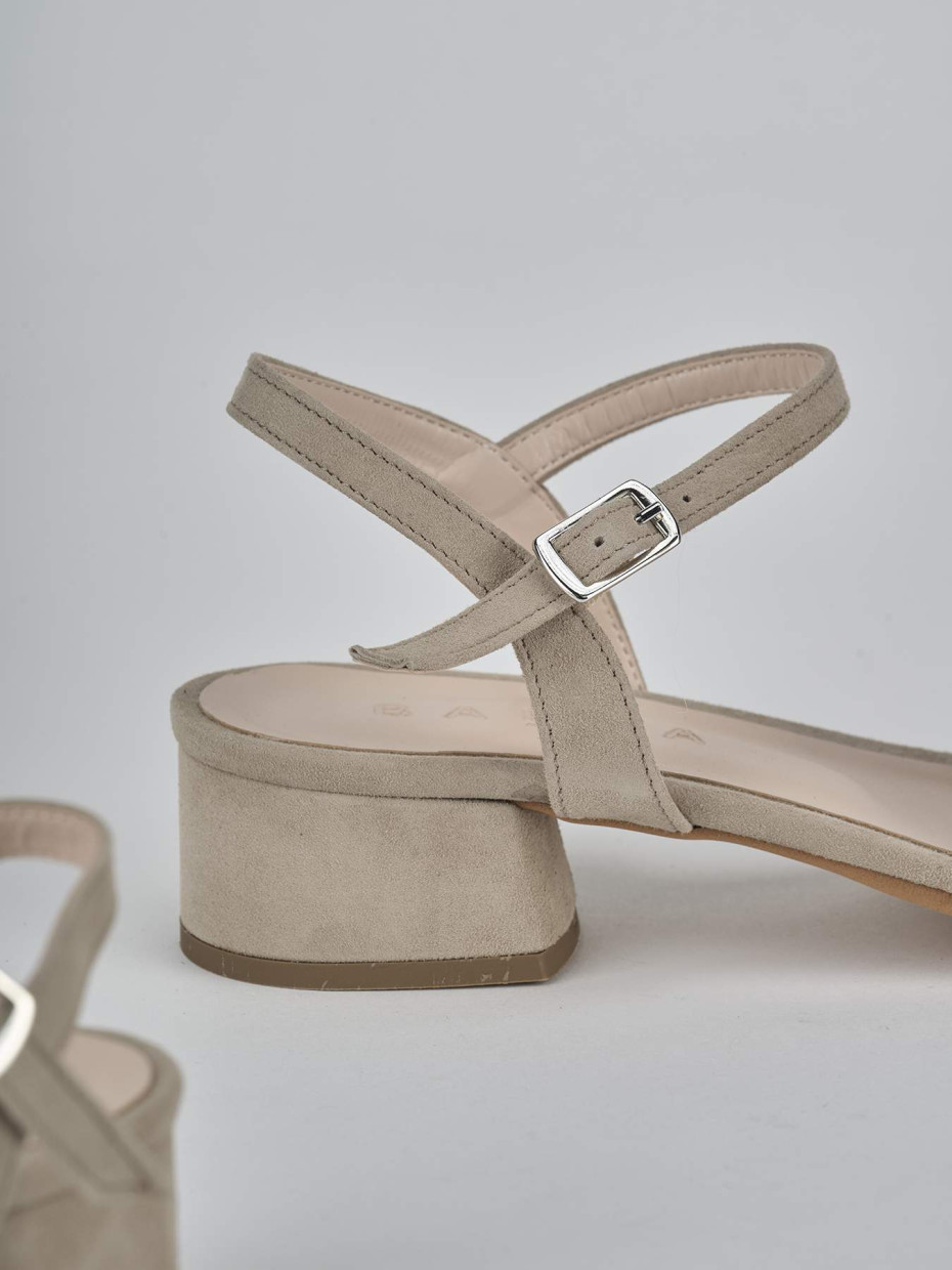 Sandali tacco 3cm camoscio beige